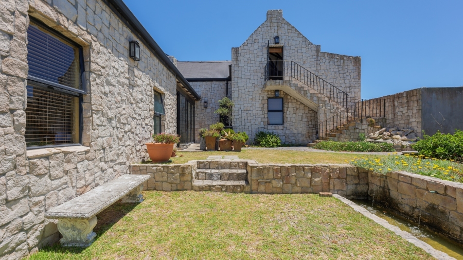 5 Bedroom Property for Sale in Agulhas Western Cape